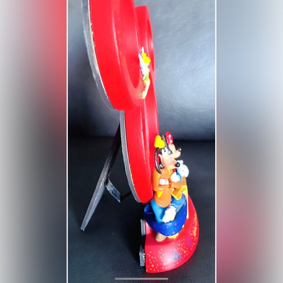 NEW Mickey and Friends WDW Photo Frame Collage NWT - Picture 4 of 10